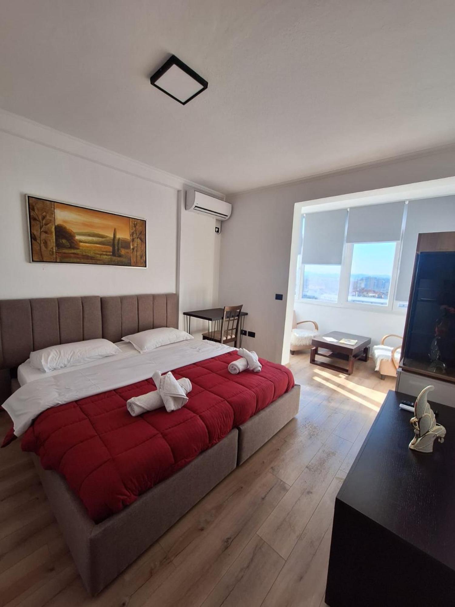 Albania Apartment Near Tirana City Center Double Or Twin Bed Εξωτερικό φωτογραφία