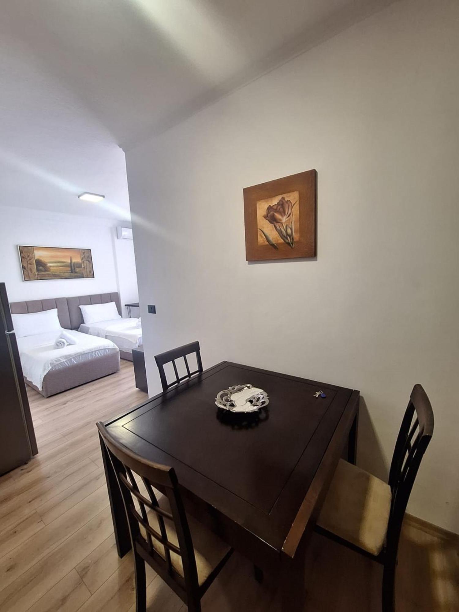 Albania Apartment Near Tirana City Center Double Or Twin Bed Εξωτερικό φωτογραφία